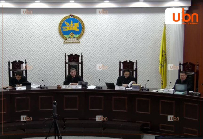 ДЭЭД ШҮҮХ: П.Батчулуунд холбогдох хэргийг хоёр шатны шүүх шийдвэрлэхдээ хэргийн үйл баримтыг зөв тогтоосон атлаа эрх зүйн дүгнэлтийг хийхдээ алдаа гаргасан гэж үзэж, ЦАГААТГАЖ шийдвэрлэлээ