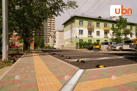 Гараашуудыг буулгаж 32 машины авто зогсоол, ногоон байгууламж болгон  тохижуулжээ