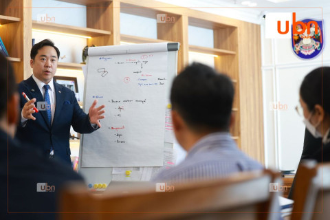 НИТХ-ын дарга А.Баяр зам тээврийн ослын хэмжилт зэргийг дроноор шийдэх талаар БНСУ-ын компанитай санал солилцлоо