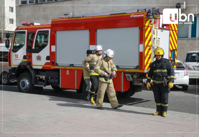 Онцгой байдлын алба хаагчид 30 иргэний амь насыг аварчээ