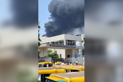 Энэтхэгт 242 зорчигчтой онгоц осолджээ