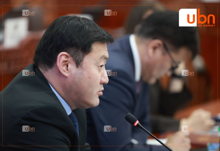 Б.Пүрэвдаваа: Г.Занданшатар даргаа та төрийн нууцад хамааруулж худалдан авалт хийхгүй байхыг хүсье