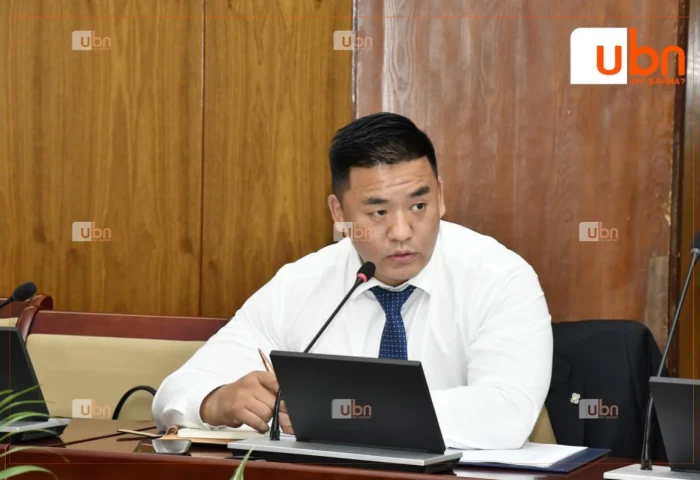 Г.Очирбат: Сайд болох гээд гүйгээд байгаа гишүүд гудамжиндаа гарч иргэдийн бодит амьдралтай танилц.