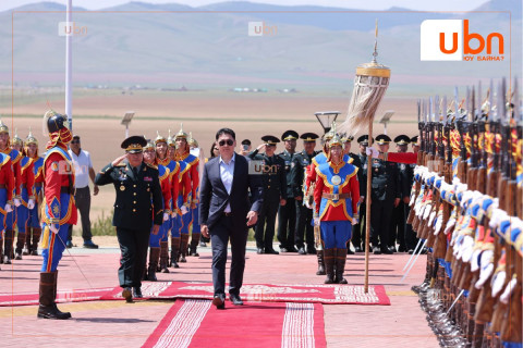 “Эрдэнэс Тавантолгой“ ХК Хархорум хотын 410 га талбайд 300 мянган мод тарина