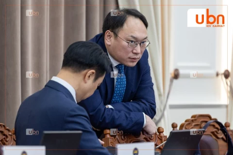 УИХ-ын гишүүн Ц.Баатархүү 16-гаас доош насны хүүхдийн сошиал хэрэглээг хязгаарлах хуулийн төсөл боловсруулж эхэлжээ