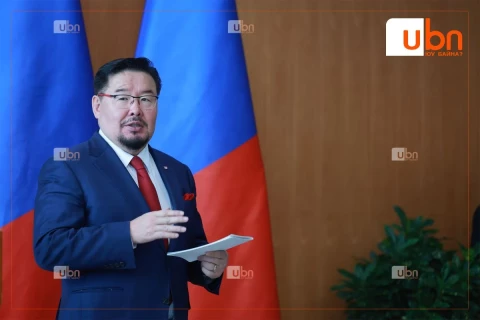 ШУУРХАЙ: МАН-ын УЗ яг одоо хуралдаж, ЗГ-ын бүтэц, бүрэлдэхүүний асуудлыг хэлэлцэж эхэллээ