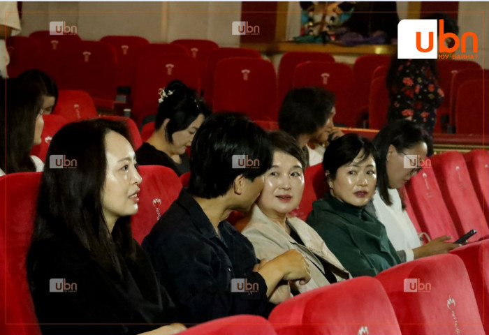 Хүүхэлдэйн театрынхан БНСУ-ын багш нараас “Жижиг хүүхэлдэйн театр“-ын бүтээлийн сургалт авч байна