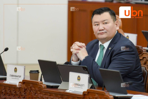 ЧУУЛГАН: УИХ дахь МАН-ын бүлгийн дарга, УИХ-ын гишүүн Л.Мөнхбаатарыг ХЗДХ-ийн сайдаар томиллоо