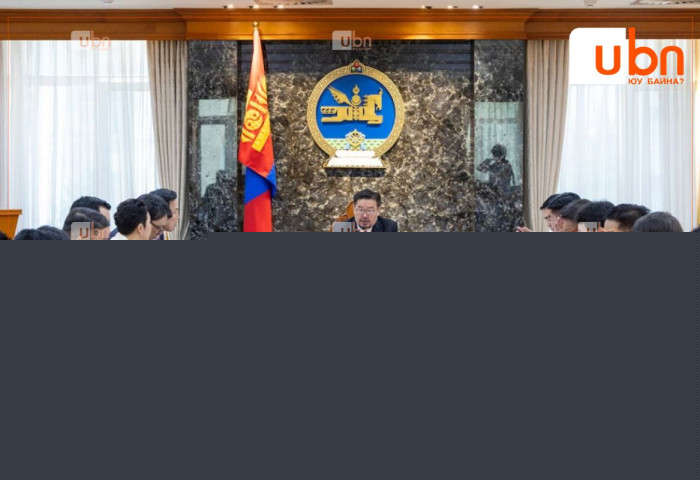 Багш, эмчээс бусад төрийн албаны орон тоог есөн хувиар бууруулна