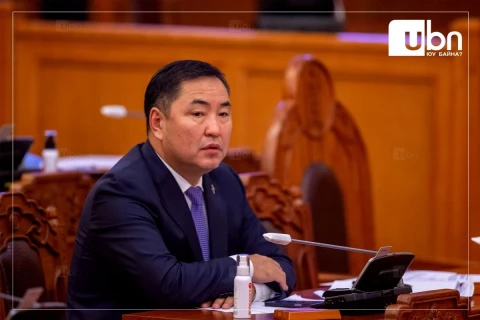 Б.Пүрэвдорж: ТАЗ-өөс зарим яамд руу “20 сая төгрөгөөр IPAD авч өг“ гэж бичиг явуулсан байна