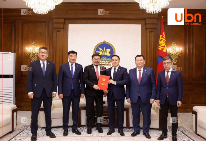 ХУУЛЬ: Хяналт, үнэлгээний, Боомтын сэргэлтийн, 20 минутын хот Үндэсний хорооны дарга нарын орон тоог ХҮЧИНГҮЙ болгоно