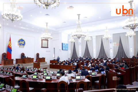 ЧУУЛГАН: Стандартчилал, техникийн зохицуулалт, тохирлын үнэлгээний итгэмжлэлийн тухай хуулийн шинэчилсэн найруулгын төслийг анхны хэлэлцүүлэгт шилжүүллээ