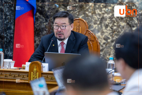 Дарамт, шахалт үзүүлдэг дарга нарыг цомхотгохыг Ерөнхий сайд Г.Занданшатар сайд нартаа үүрэг болгожээ