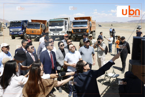 Ховд-Улаангом чиглэлийн хатуу хучилттай авто замын бүтээн байгуулалтын ажил эхэллээ