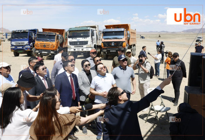 Ховд-Улаангом чиглэлийн хатуу хучилттай авто замын бүтээн байгуулалтын ажил эхэллээ