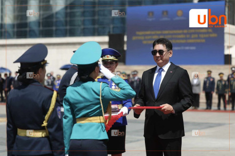 Үндэсний батлан хамгаалахын их сургууль, Дотоод хэргийн их сургуулийн төгсөгчид цэргийн цолоо гардаж авлаа