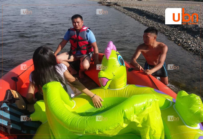 ОБЕГ: Хийлдэг завь, гудас, цагариг болон бусад хөвөх хэрэгсэл нь голын усанд зориулагдаагүйг анхаар