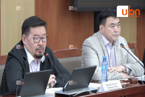 Вакцины эсрэг зохион байгуулалттай худал мэдээлэл түгээсэн хүмүүсийг олж тогтоон, хариуцлага тооцохыг ЦЕГ, ТЕГ-ын удирдлагуудад даалгалаа