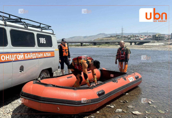 СЭРЭМЖЛҮҮЛЭГ: Өнөөдөр Сонсголонгийн гүүрний орчимд бага насны 2 хүүхэд живж, нэг нь голд урсаж амиа алджээ