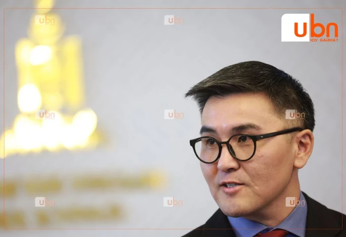 Ч.Лодойсамбуу: Бүтээн байгуулалт гээд зандраад байсан асфальтан түрхлэгүүд нь ганц бороо даахгүй ховхроод уналаа