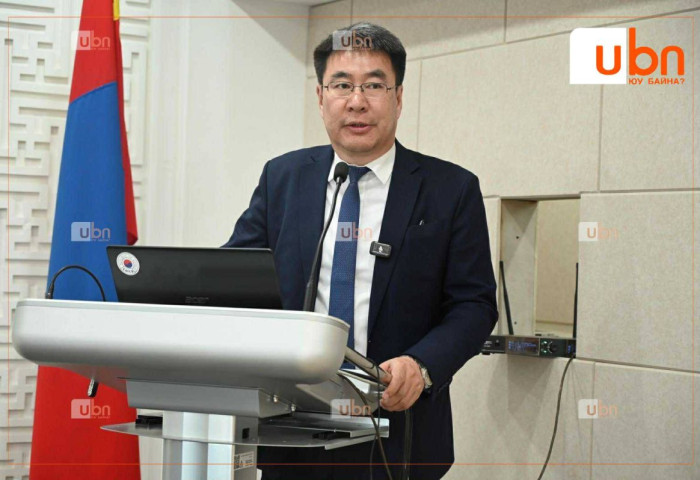 Б.Батжаргал: Капитал банк, Чингис хаан банкнаас авах НДС-гийн нийт авлага 154.8 тэрбум төгрөг байна. Банкуудын нуугдмал хөрөнгийг илрүүлэх ажил удаашралтай байгаа нь үнэн