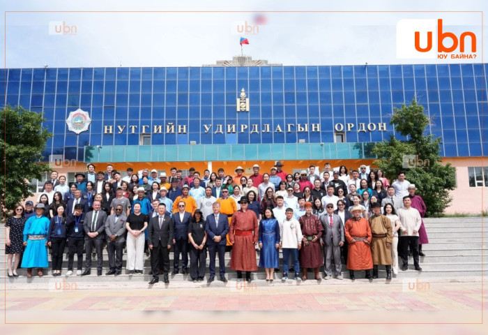 Дундговьд залуус цөлжилттэй тэмцэх шийдлээ хэлэлцлээ