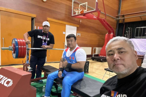 Дэлхийн цомын тэмцээнээс медаль хүртсэн  Э.Содномпилжээ, Д.Жигмэд, Б.Алтангэрэл нар өнөөдөр эх орондоо ирнэ