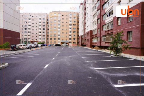 СБД-ийн VII дугаар хороо 7 дугаар байрны урд талд 40 машины авто зогсоол бүхий тохижилтыг хийжээ