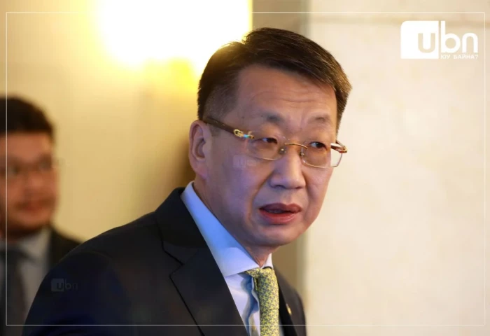 Л.Энх-Амгалан: Улс төрөө хүүхдүүдээс, боловсролын салбараас хол очиж хий, П.Наранбаяр аа