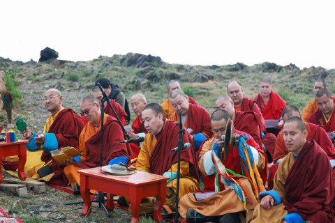 Улаанбаатар хотын тахилга шүтлэгт дөрвөн уулын тахилга боллоо