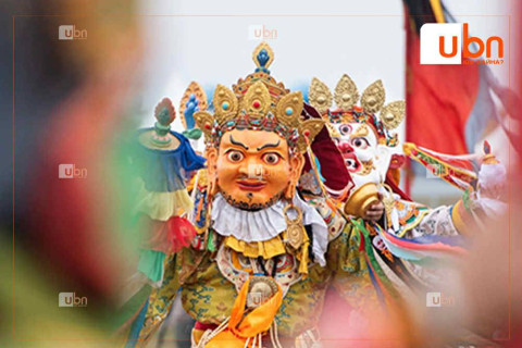 “Хүрээ цам-Даншиг наадам 2025” шашин, соёлын наадмаар Очирваань бурхныг тахих ёслол боллоо