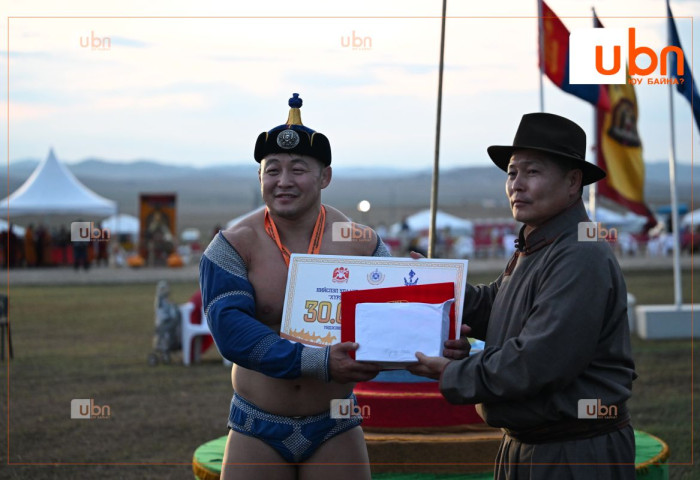 Улсын начин Д.Амарсайхан түрүүлж, Улсын гарьд Б.Гончигдамба үзүүрлэлээ