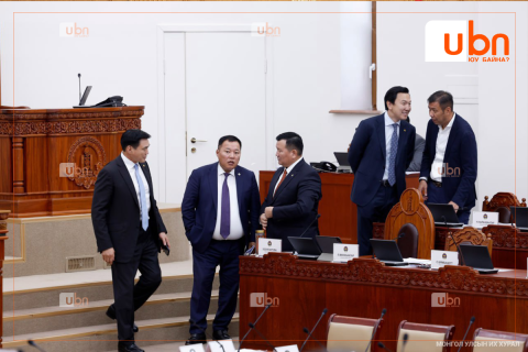 ЧУУЛГАН: УИХ дахь МАН-ын бүлэг хоёр цагийн ЗАВСАРЛАГА авлаа