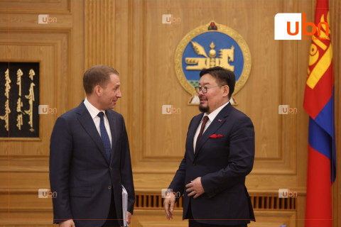 Ерөнхий сайд Г.Занданшатар ОХУ-ын Байгалийн нөөц, экологийн сайд А.А.Козловыг хүлээн авч уулзлаа