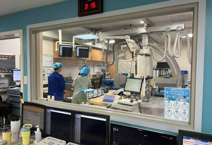 Б.Бат-Эрдэнэ гишүүний санаачилгаар БНСУ-д төрөлхийн зүрхний гажигтай хүүхдүүдийг үнэгүй эмчилж байна