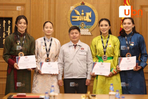 Х.Нямбаатар: 3x3 эмэгтэй тамирчдад 150 сая төгрөгийн үнэтэй байрыг 15 жилийн хугацаанд эргэн төлөгдөх “ИПОТЕКИЙН ЗЭЭЛ“-ээр авах эрхийн бичиг олгосон