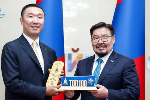 Голомт банк Монгол Улсын ТОП-100 аж ахуйн нэгжийн тавдугаарт эрэмбэлэгдлээ