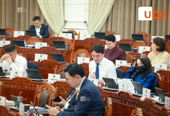 ШУУД: Чуулганы нэгдсэн хуралдаан эхэллээ