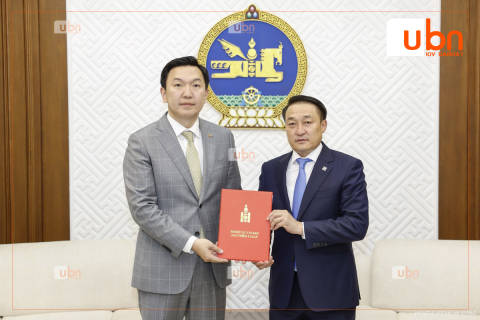 Төсвийн тогтвортой байдлын тухай хуульд нэмэлт оруулах тухай хуулийн төслийг өргөн мэдүүллээ