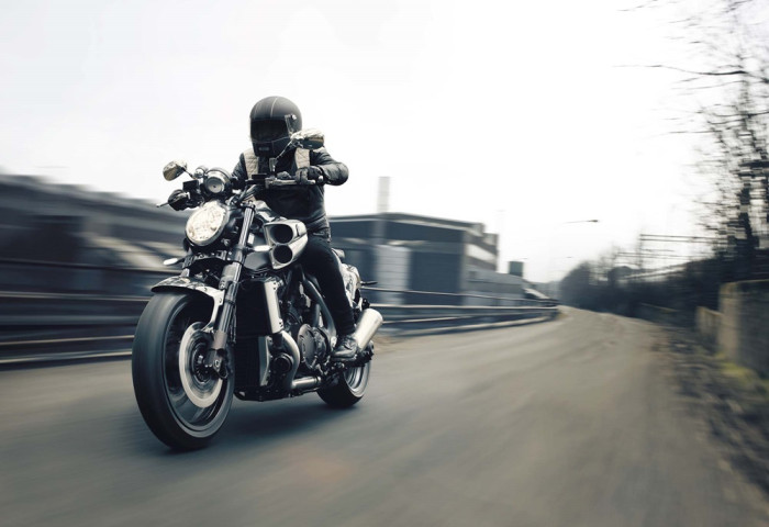 Улаанбаатарт хэт чанга дуу чимээ гаргадаг машин, мотоциклийг хориглоно