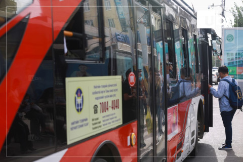 Зөрчил гаргасан автобусны жолооч нарт нийт 4.3 сая төгрөгийн торгууль ногдуулжээ