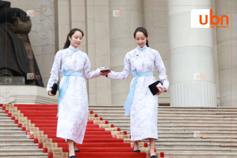 Ой тогтоолтын олимпын аварга Н.Энхшүр, Н.Мөнхшүр нар МУГТ боллоо