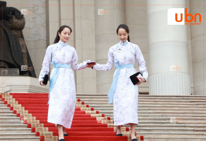 Ой тогтоолтын олимпын аварга Н.Энхшүр, Н.Мөнхшүр нар МУГТ боллоо