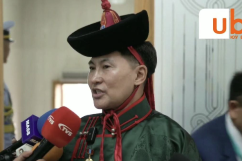 МУГЖ, дуучин Л.Банзрагч: Дуунд дуртай түмэн олныхоо дэмжлэгээр Төрийнхөө хайр, хишгийг хүртсэндээ баяртай байна