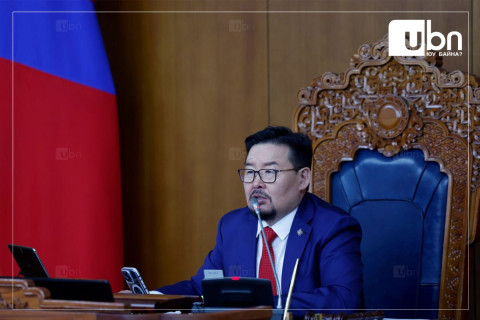 Ерөнхий сайд унаач хүүхдүүдийн аюулгүй байдалд онцгойлон анхаарч ажиллах үүрэг өглөө