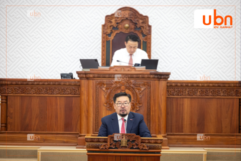ЧУУЛГАН: “Засгийн газрын өрийн баталгаа гаргах зөвшөөрөл олгох тухай” УИХ-ын тогтоолын төслийг ЯАРАЛТАЙ горимоор хэлэлцэхийг дэмжлээ