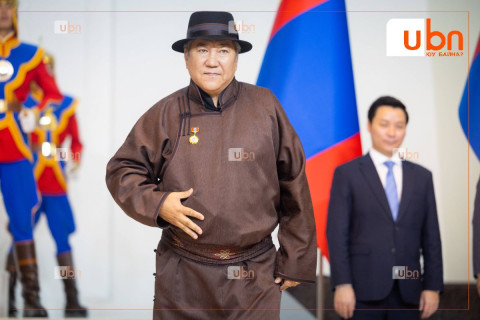 Д.Бямбацогт: Намайг дэмждэг Монголчуудынхаа сүү шиг цагаан сэтгэлд баярлалаа