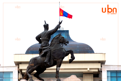 Өнөөдөр “Монгол Улсын Төрийн далбааны өдөр” тохиож байна