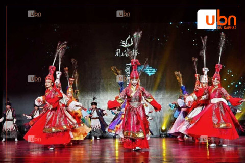 БНХАУ-ын Ордос хотод болсон “Тогосны цом“ бүжгийн тэмцээнд 60 дугаар сургуулийн “Уранхэлхээ“ хамтлаг тэргүүн байр эзэлжээ