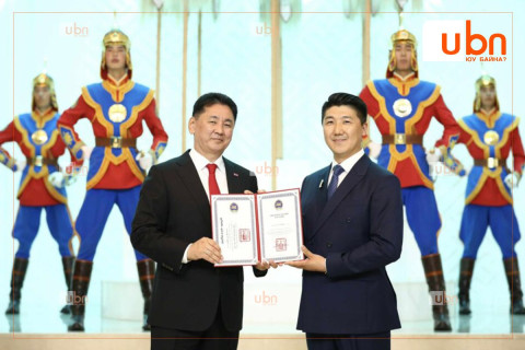 Ерөнхийлөгчийн зарлигаар дипломат цол хүртээлээ